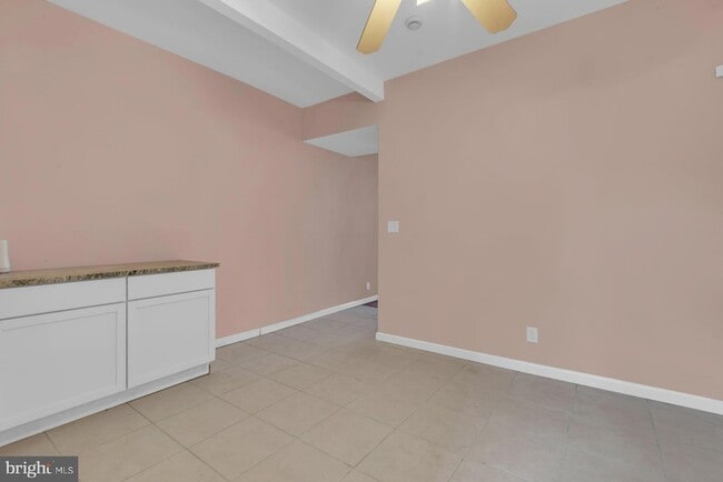 Building Photo - 1007 E Preston St