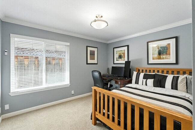 Building Photo - WILLOW GLEN - Beautifully updated with hig...