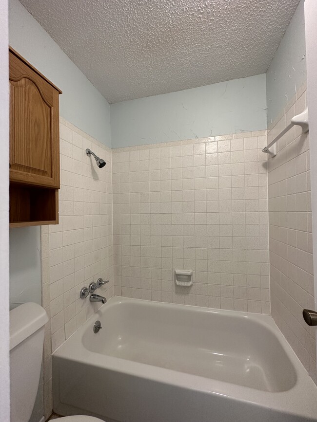 Building Photo - 7306 Broken Arrow Ln