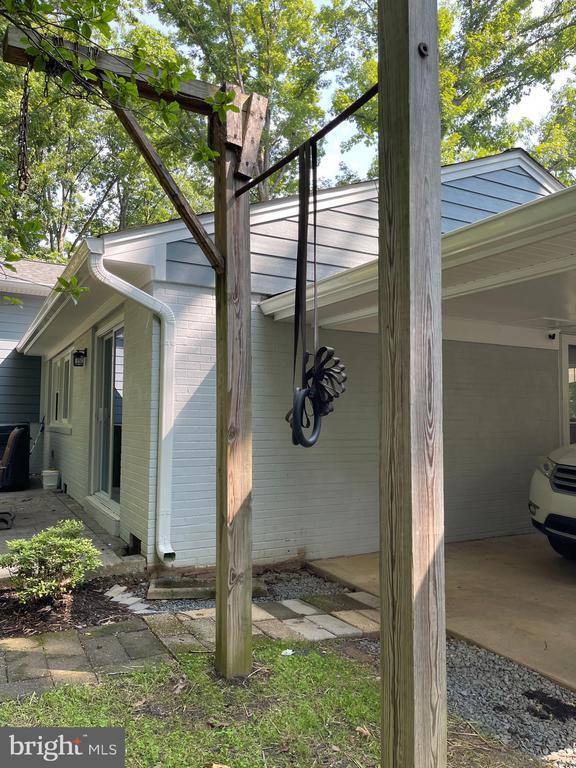 Building Photo - 5012 Dodson Dr