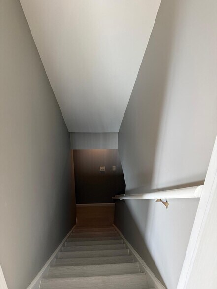 Building Photo - 3713 Edgebrook Ct