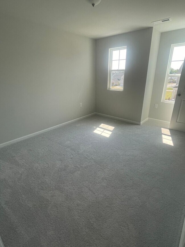 Building Photo - 143 Sea Cave Ln