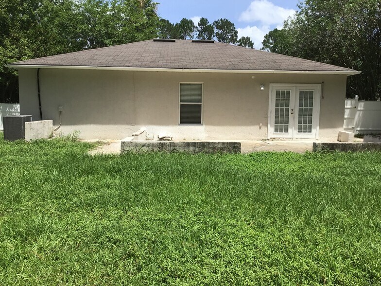 Building Photo - 3293 Carlotta Rd