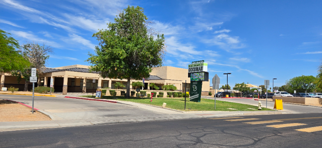 Building Photo - 2771 W Kent Dr
