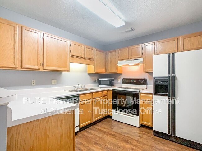 Building Photo - 2751 Meadowlark Ln