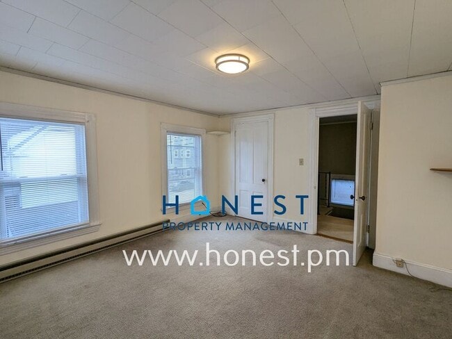 Building Photo - 3 Deeb St