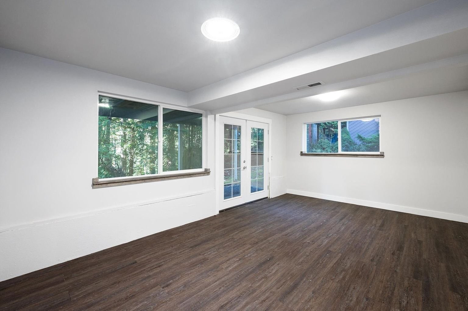 Building Photo - 136 Windward Dr