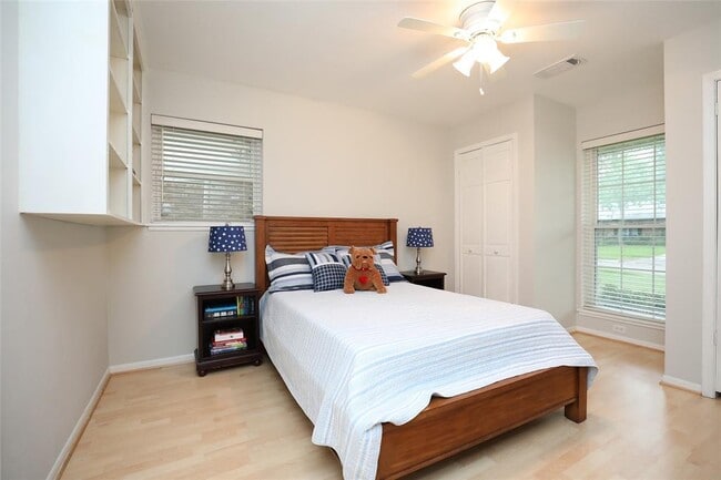 Building Photo - 5822 Cheena Dr