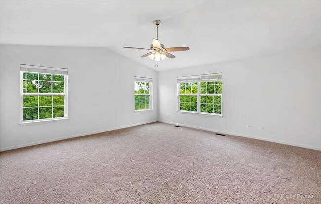 Building Photo - 738 Oak Hollow Rd