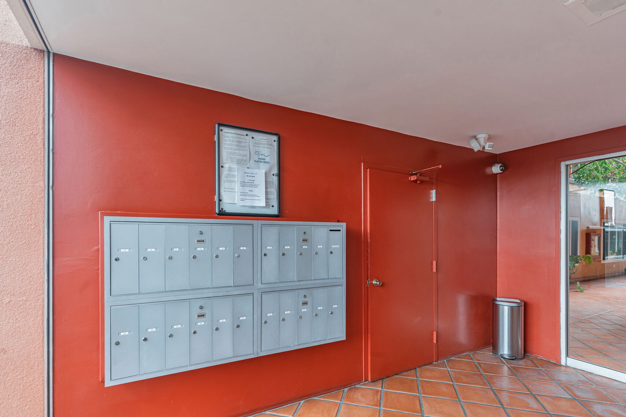 Building Photo - 382 Coronado Ave