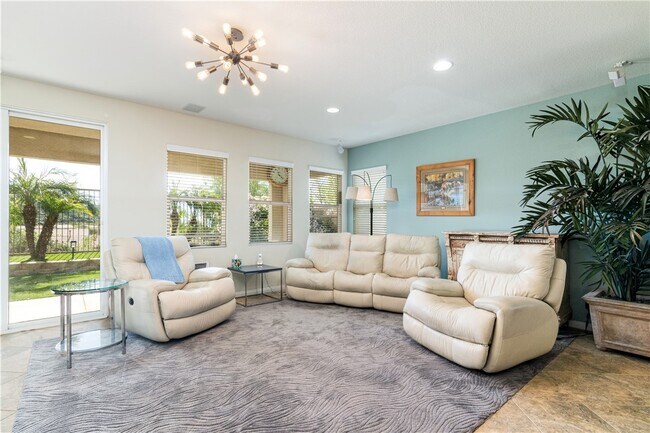 Building Photo - 27194 Red Maple St