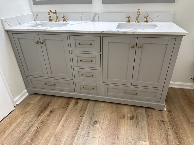 Building Photo - 112 Teal Lake Dr