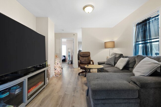 Building Photo - 19 Alfred St