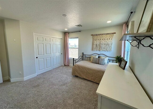 Building Photo - 11057 Village Ridge Ln