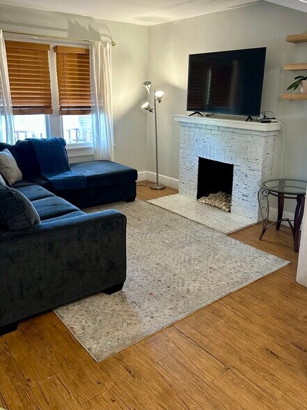 Living Room with Full Bed Couch - 1618 Scranton St S