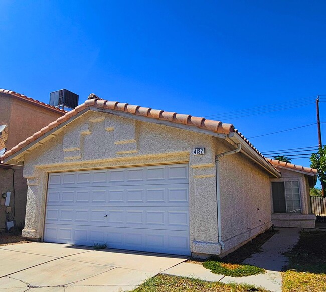 Building Photo - MOVE-IN READY 3BR/2BA SINGLE FAMILY HOME I...