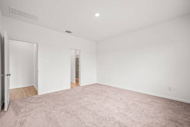 Building Photo - SIngle Story in Cordova Crossing!