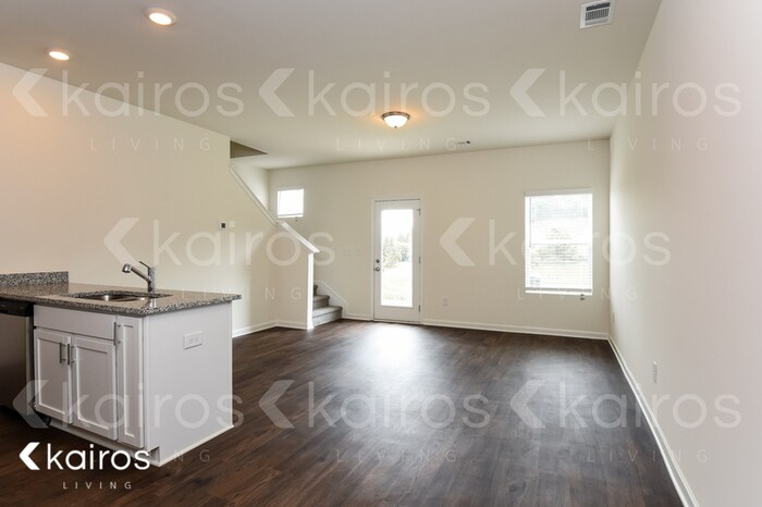 Building Photo - 121 Dudley Wy