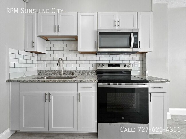 Building Photo - 56 44th Ave