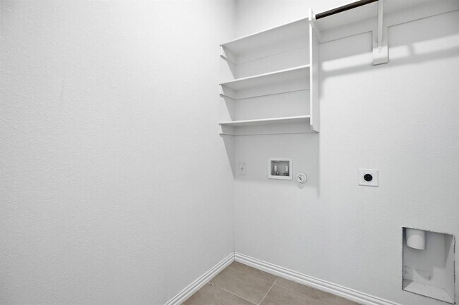 Building Photo - 13720 Jon Ryan Rd