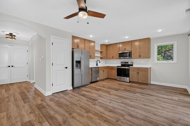 Building Photo - Brand New Apartments for Rent in Harrisonburg