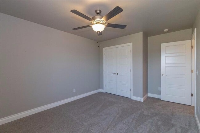 Building Photo - 3140 Drake Crest Dr