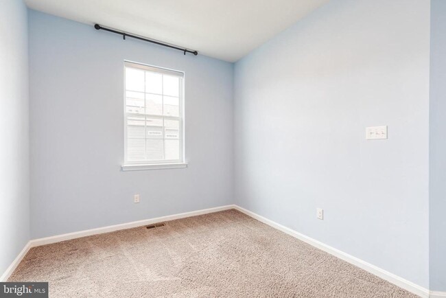 Building Photo - 2261 Kelston Pl