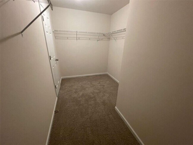 Building Photo - 4205 Pointe Vecchio Cir