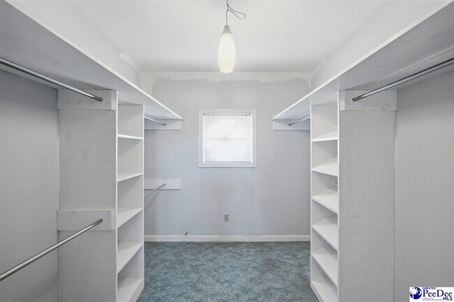 Building Photo - 2218 N Douglas St