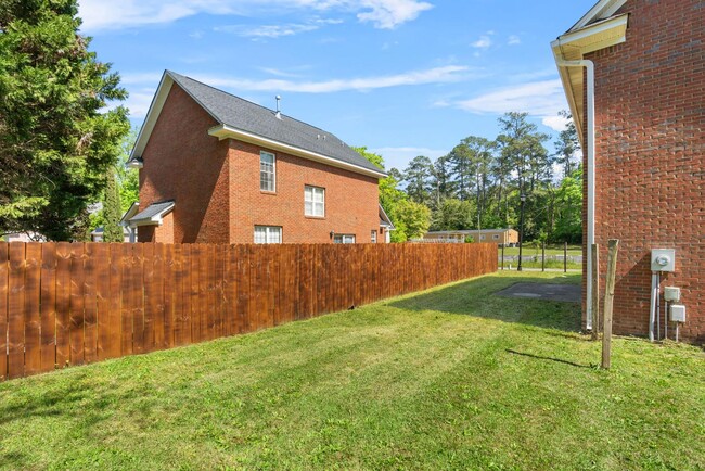 Building Photo - 5419 Magnolia Park Cir