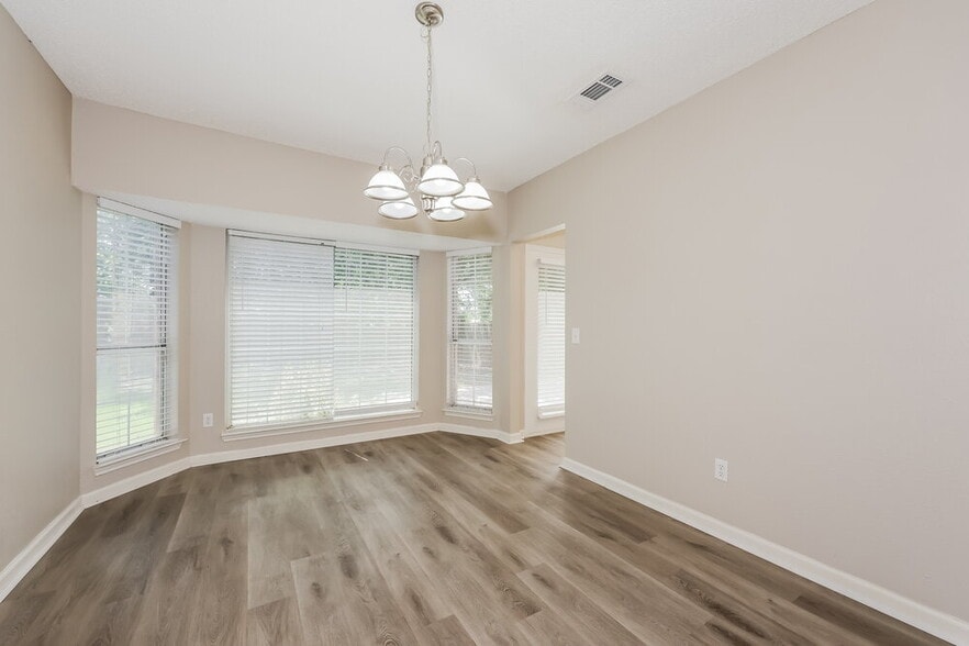 Building Photo - 4117 Mediterranean Dr