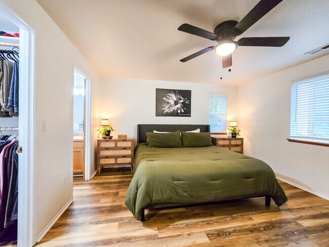 Building Photo - Gleneagle Rambler