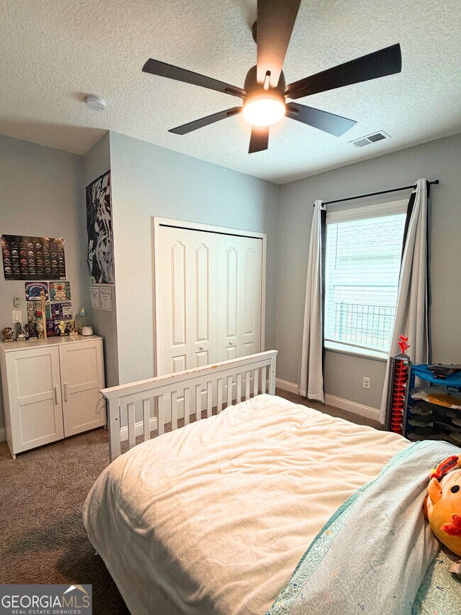 Building Photo - 208 Boatsman Way