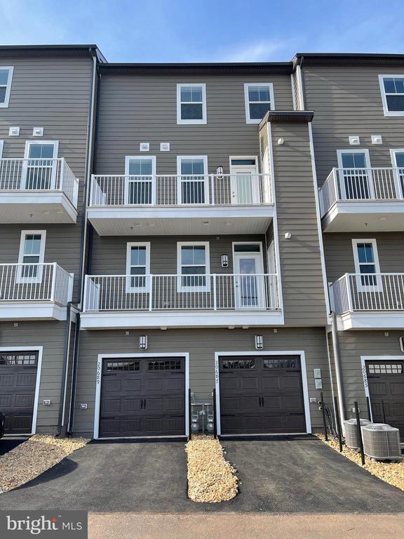 Building Photo - 20687 Heron Landing Dr