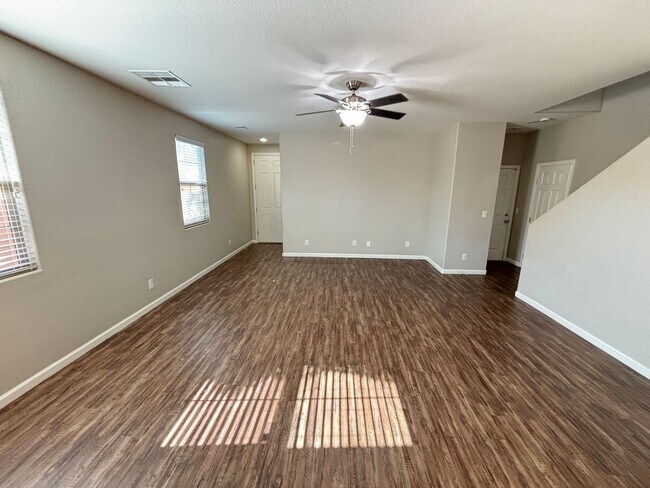 Building Photo - 10835 Broxden Jct Ave