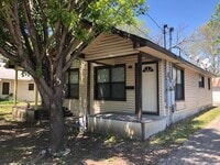 Building Photo - 809-811 E. Cherry St.