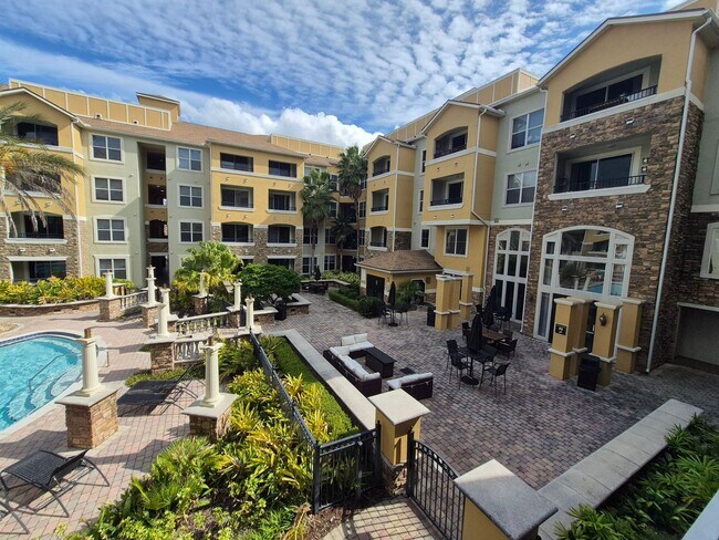 Building Photo - It's a lifestyle!