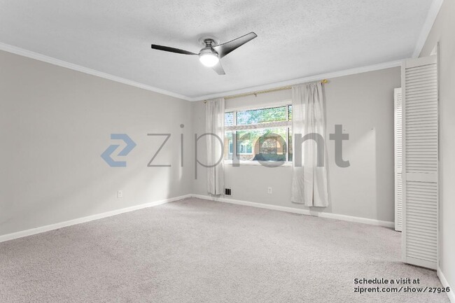 Building Photo - 100 Biscayne Dr NW