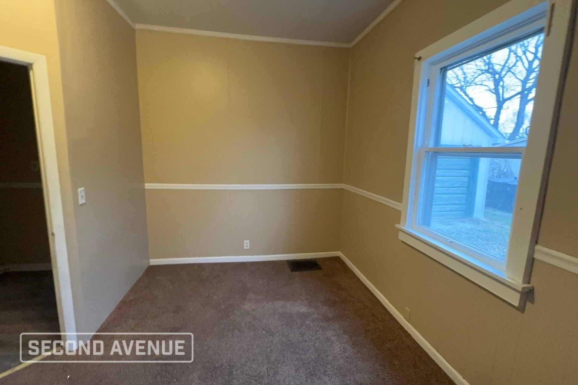 Building Photo - 512 Central Ave