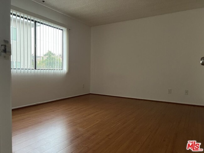 Building Photo - 710 Crenshaw Blvd
