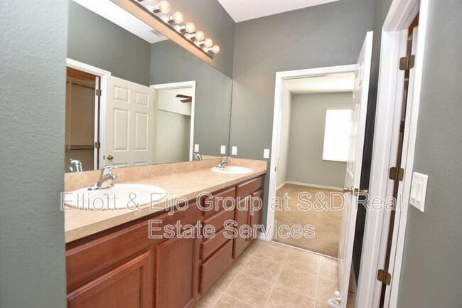 Building Photo - 6508 Sedgeford Dr