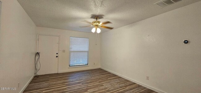 Building Photo - 824 Chapala Ct
