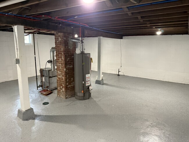 Building Photo - 168 Lowell Ave