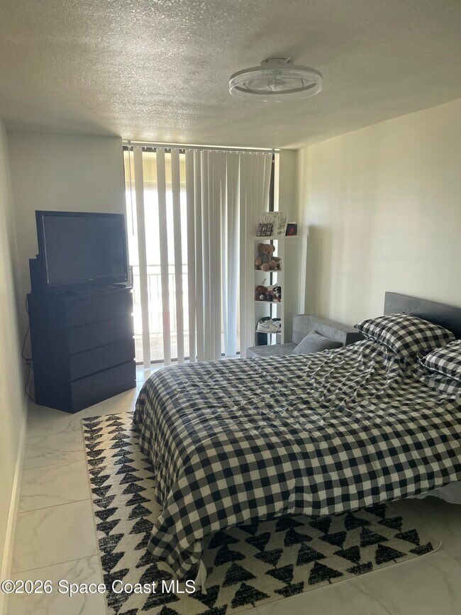 Building Photo - 3221 S Atlantic Ave