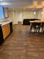 Building Photo - 6 Yale Rd