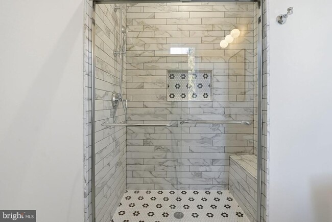 Building Photo - 1618 N Danville St