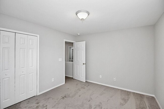 Building Photo - Large 4BD/2.5BA Home in Cabarrus Crossing!