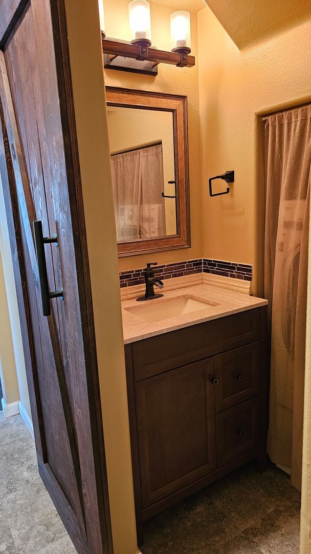 Building Photo - Non-Refundable & Security Deposit Total: $2400.00