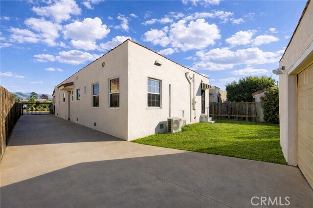 Building Photo - 1705 S Fremont Ave