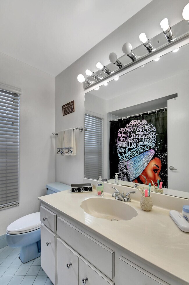 Building Photo - 5391 Alta Way